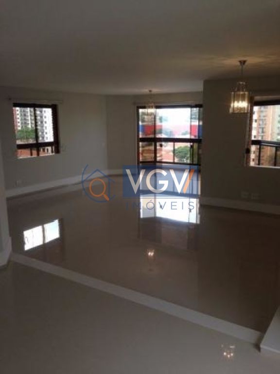 Apartamento à venda com 4 quartos, 276m² - Foto 1