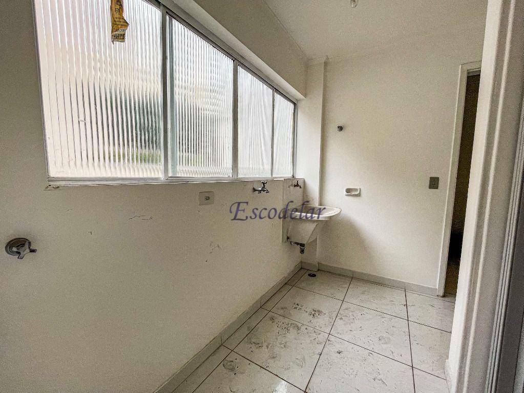 Apartamento para alugar com 3 quartos, 157m² - Foto 8