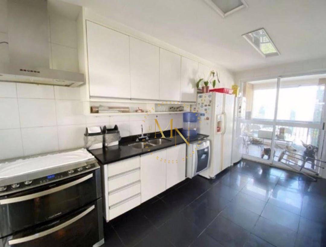 Apartamento à venda com 3 quartos, 195m² - Foto 4