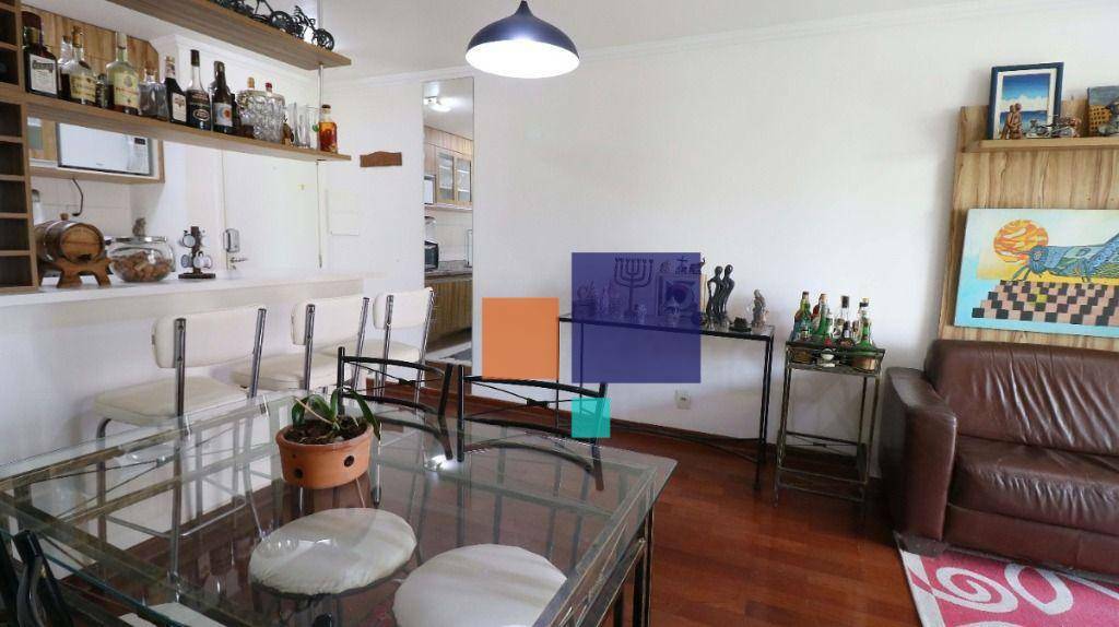 Apartamento à venda com 3 quartos, 70m² - Foto 2