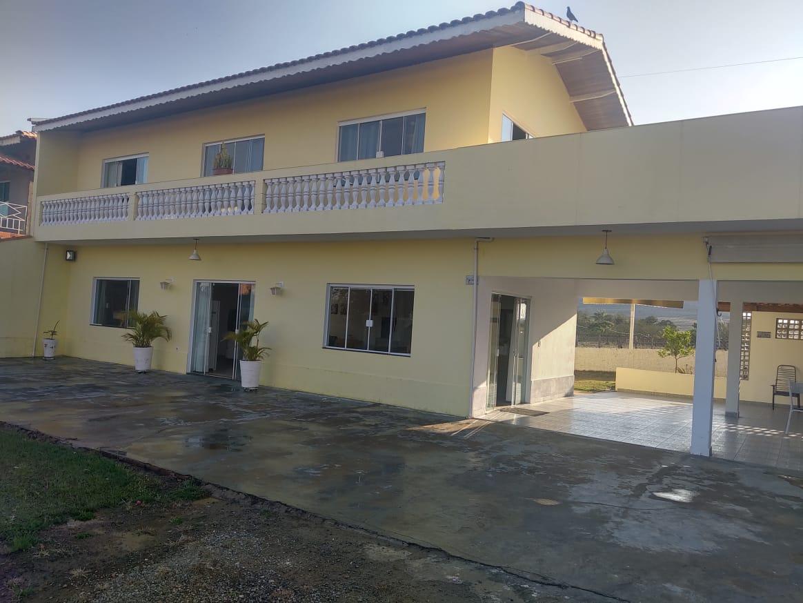 Chácara à venda com 2 quartos, 300m² - Foto 1