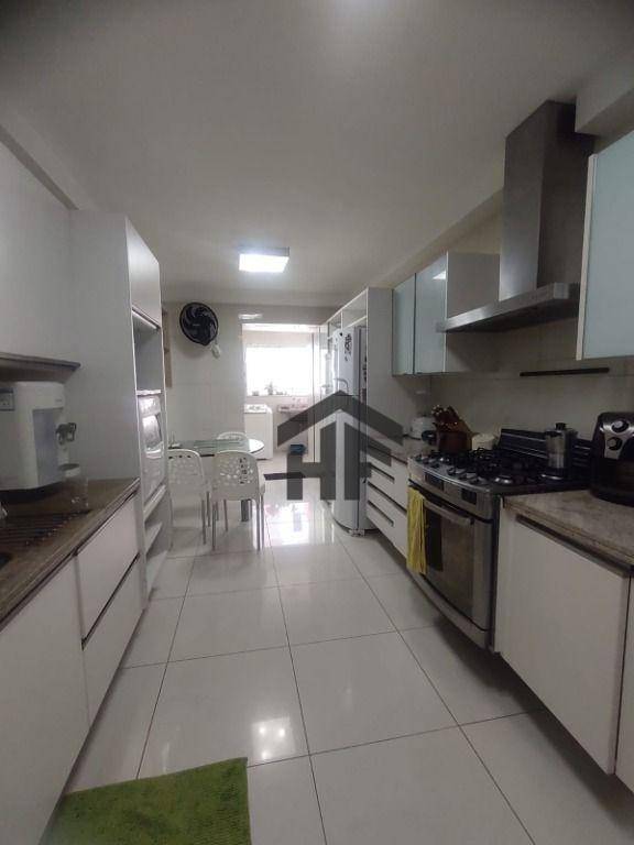 Apartamento à venda com 3 quartos, 133m² - Foto 11