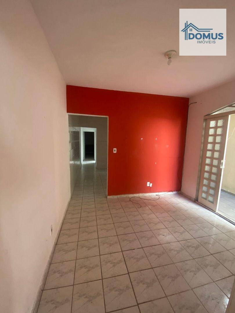 Casa à venda com 3 quartos, 108m² - Foto 9