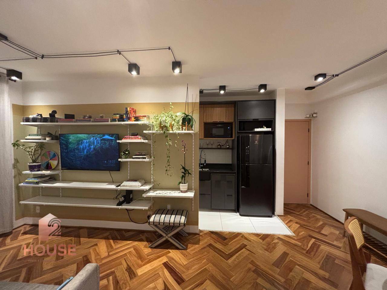 Apartamento à venda com 2 quartos, 67m² - Foto 14