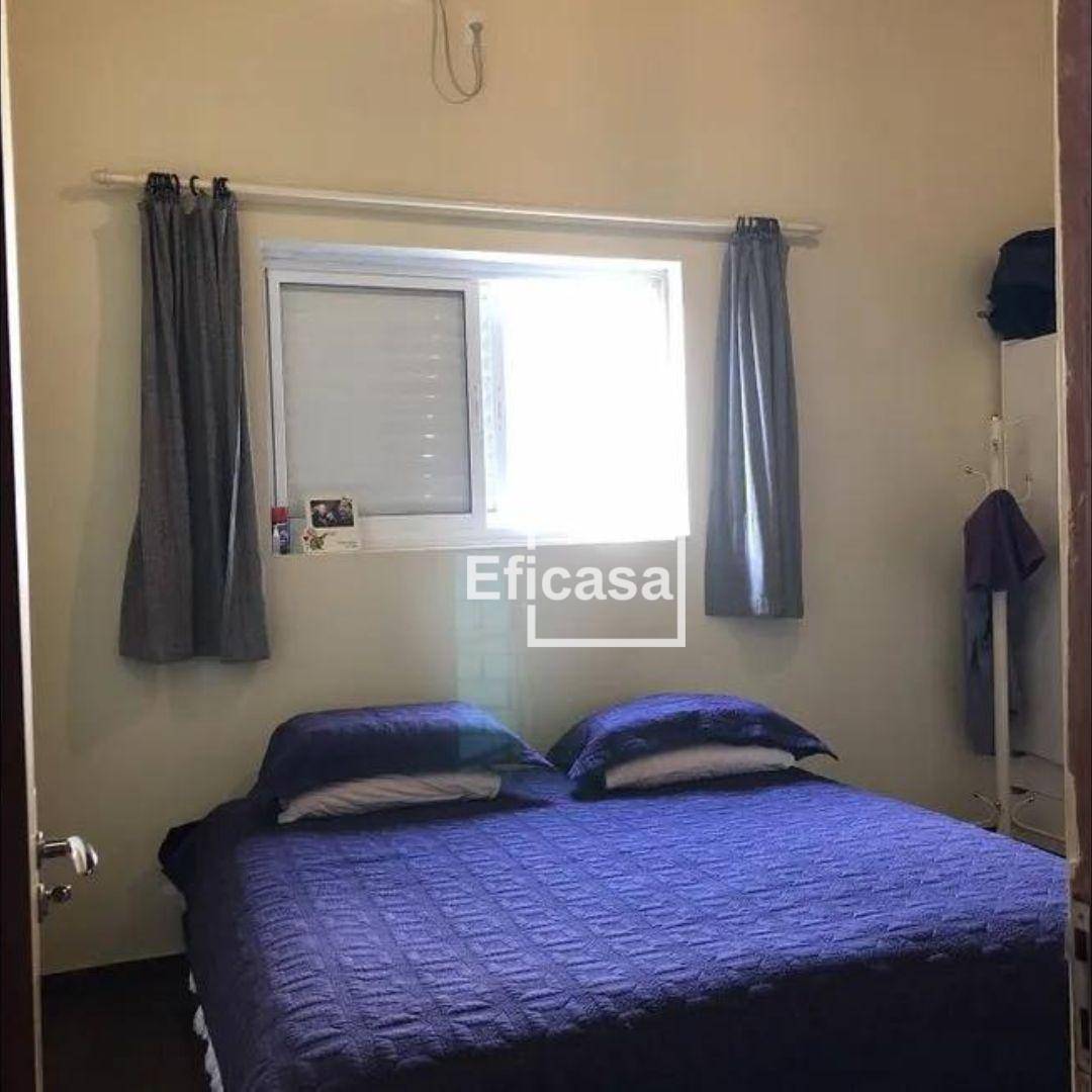 Casa à venda com 2 quartos, 250m² - Foto 1