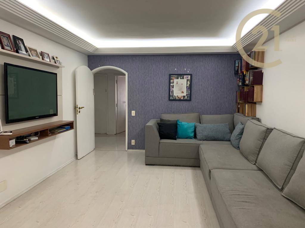 Apartamento à venda com 3 quartos, 120m² - Foto 1