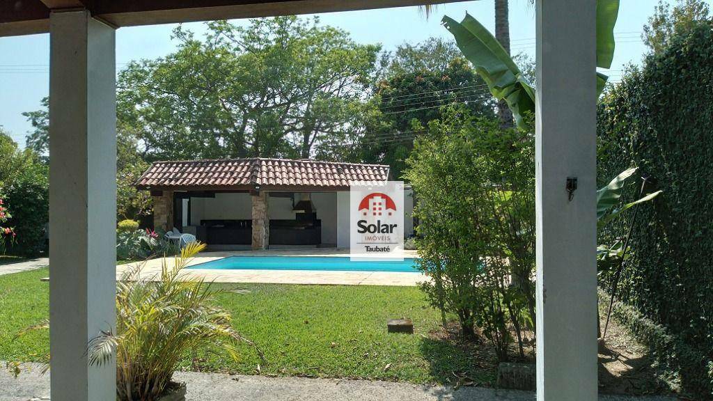 Casa de Condomínio à venda e aluguel com 5 quartos, 580m² - Foto 2