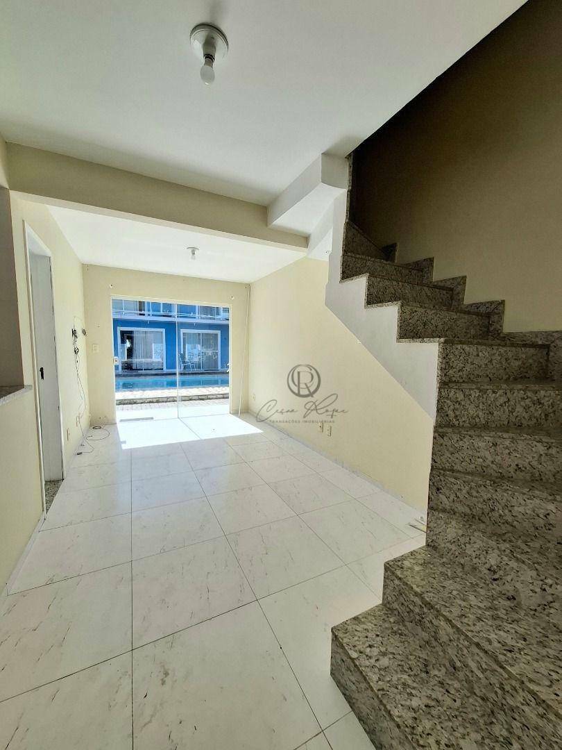Casa à venda com 3 quartos, 107m² - Foto 3