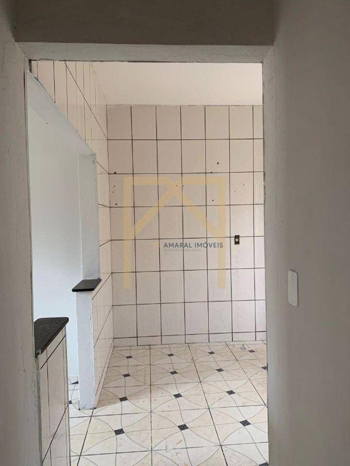 Casa à venda com 4 quartos, 210m² - Foto 13