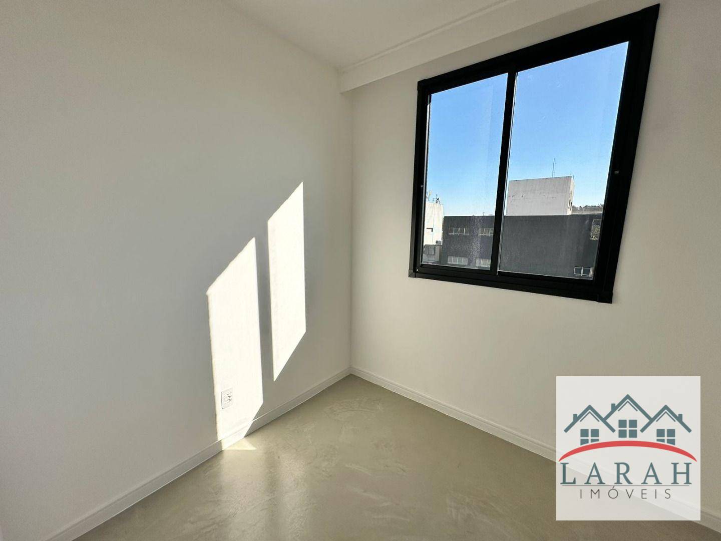 Apartamento para alugar com 2 quartos, 33m² - Foto 2