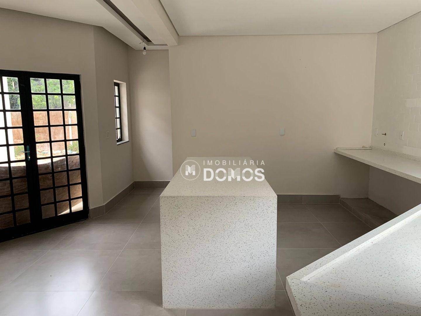 Casa à venda com 3 quartos, 400m² - Foto 5