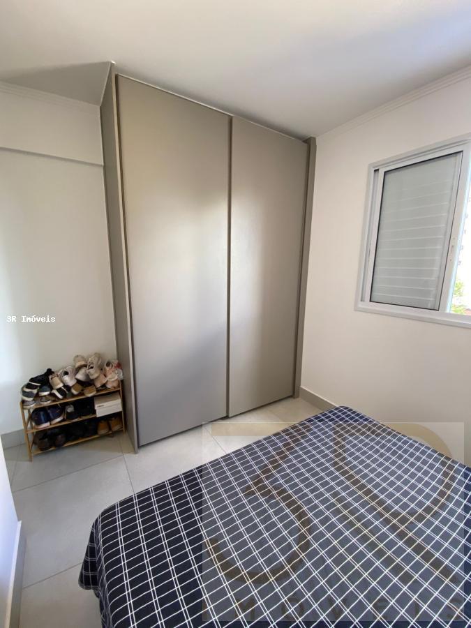 Apartamento para alugar com 2 quartos, 67m² - Foto 7