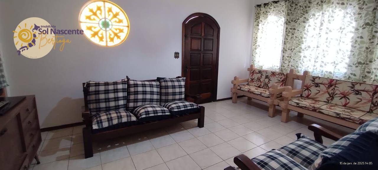 Casa para alugar com 4 quartos, 165m² - Foto 8