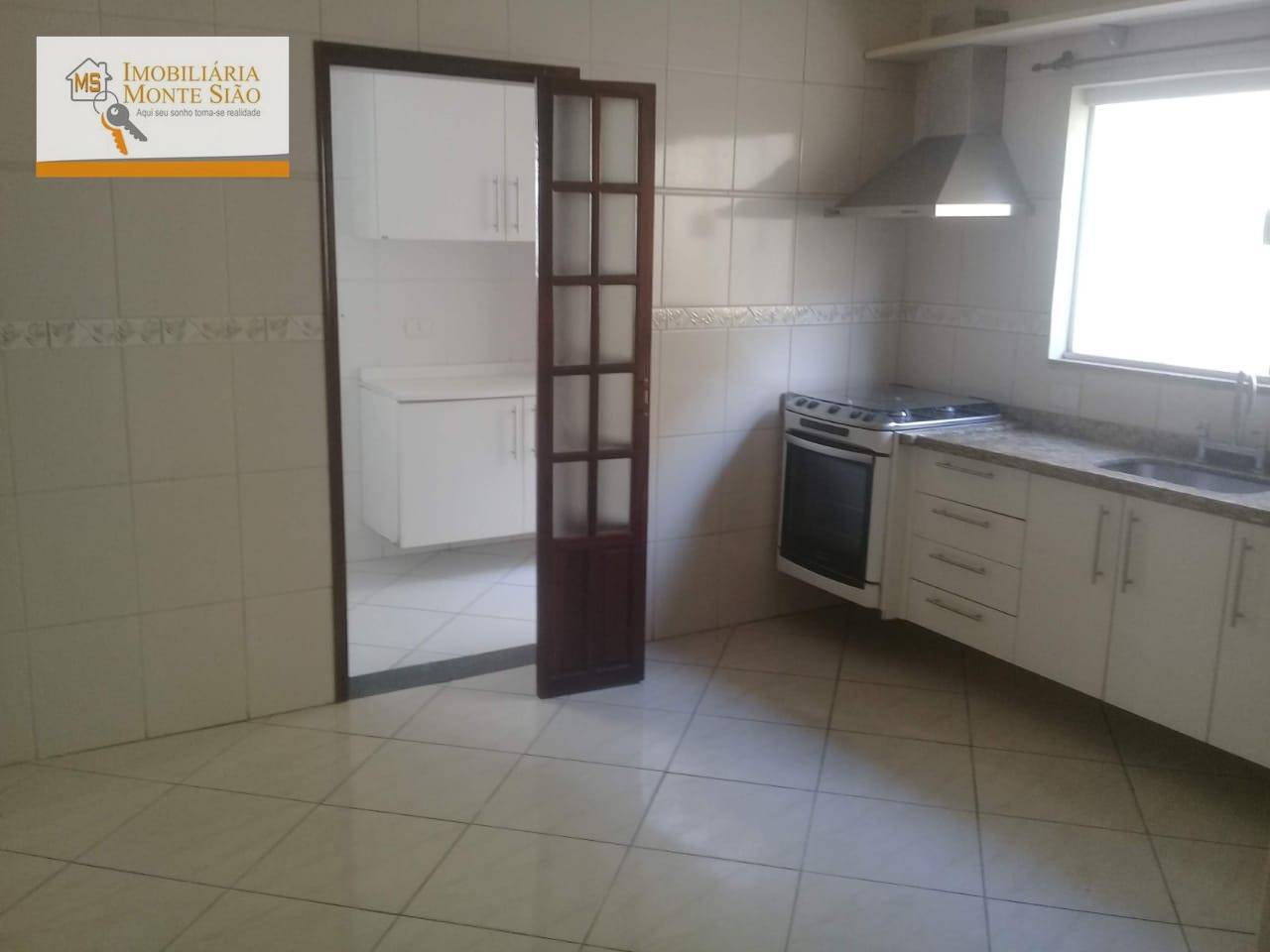 Sobrado à venda com 4 quartos, 126m² - Foto 5