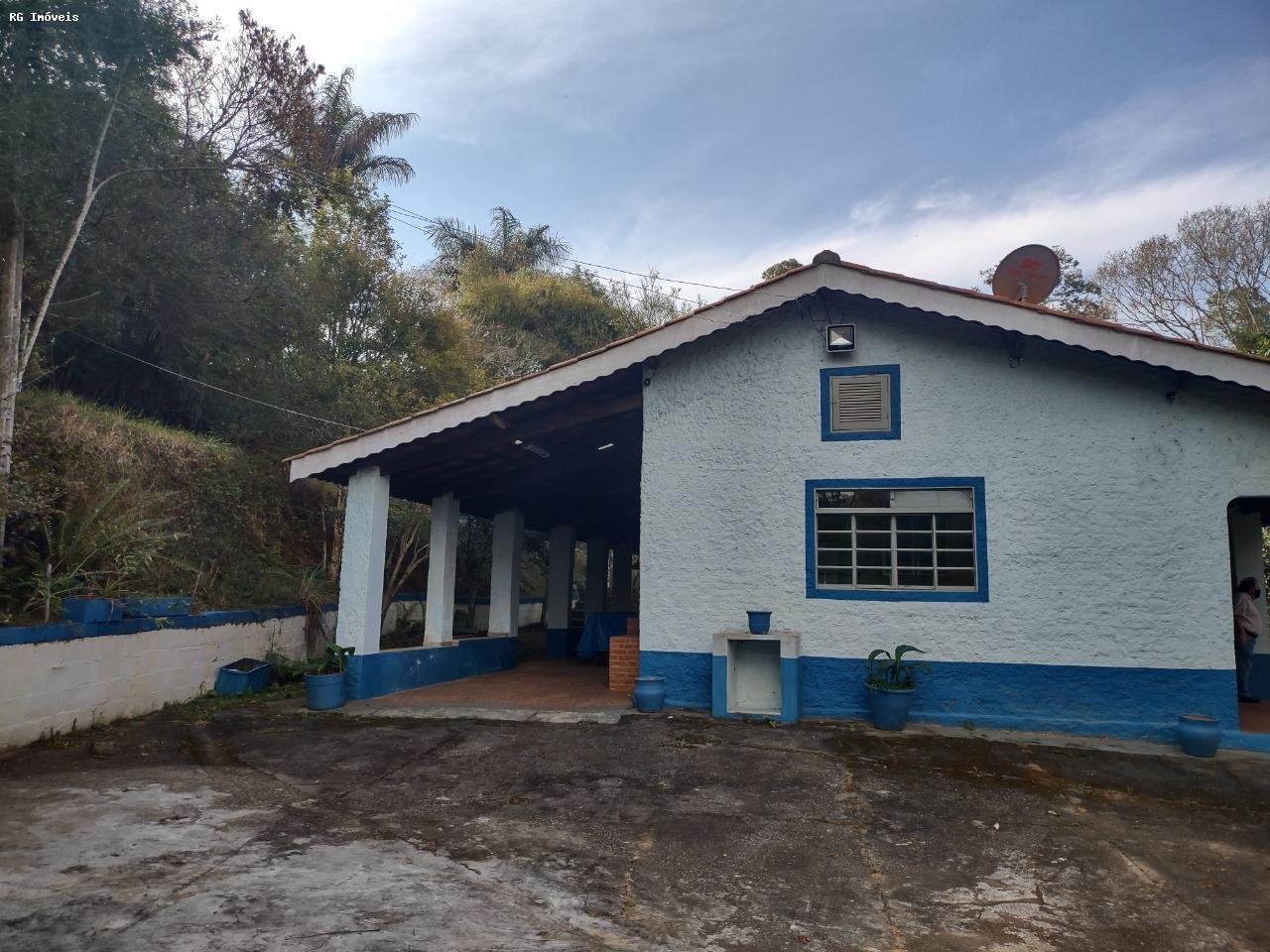 Sítio à venda com 3 quartos, 220m² - Foto 1