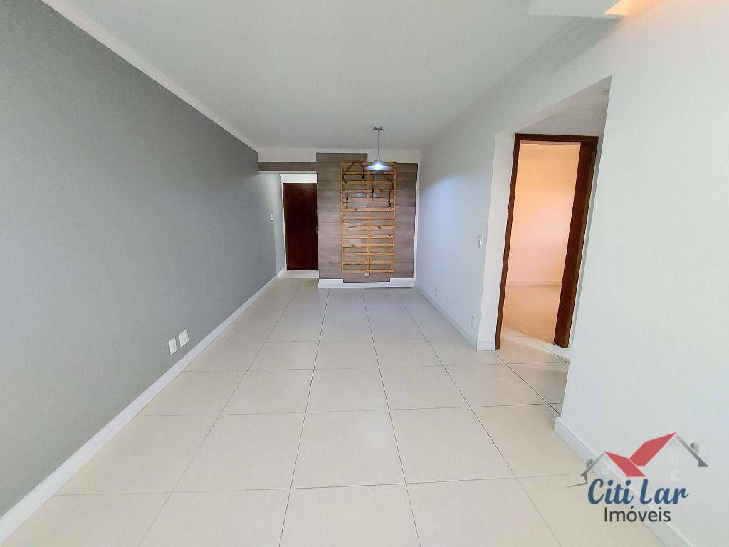 Apartamento à venda com 2 quartos, 60m² - Foto 6