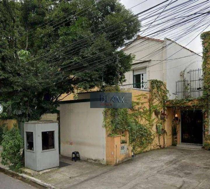 Casa à venda e aluguel com 3 quartos, 208m² - Foto 3