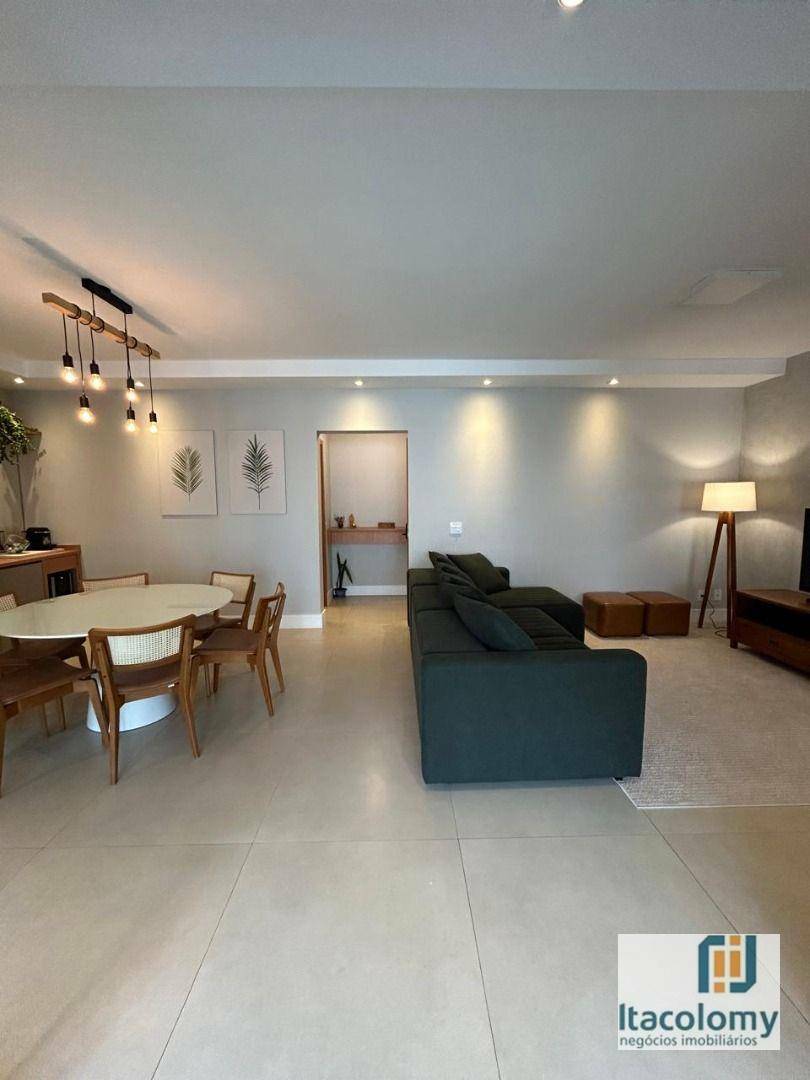 Apartamento à venda com 3 quartos, 156m² - Foto 4