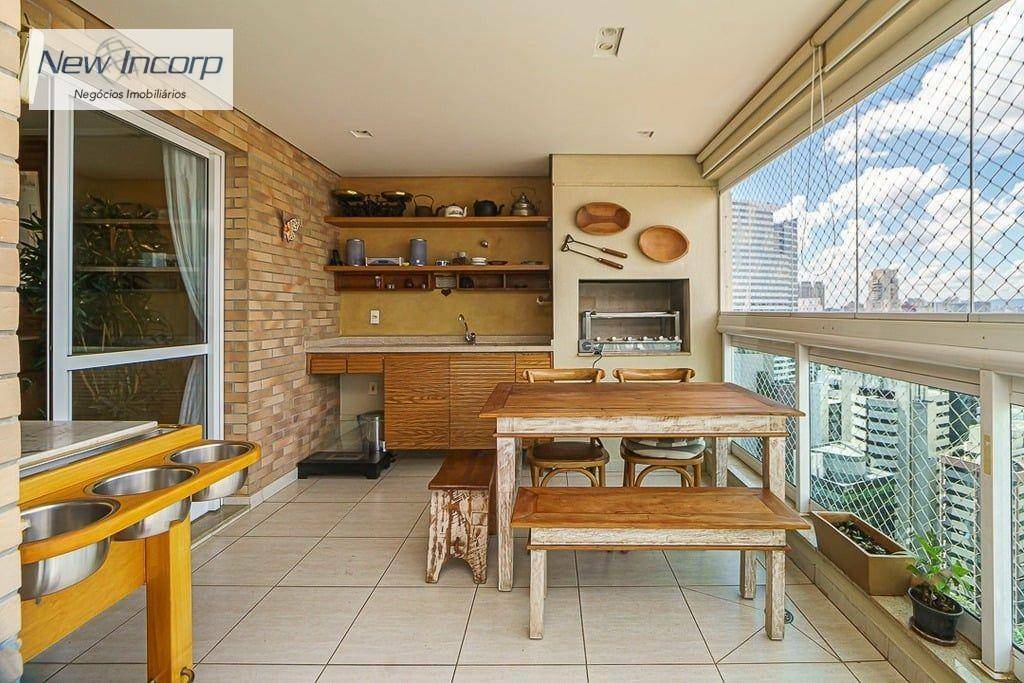 Apartamento à venda com 4 quartos, 238m² - Foto 2