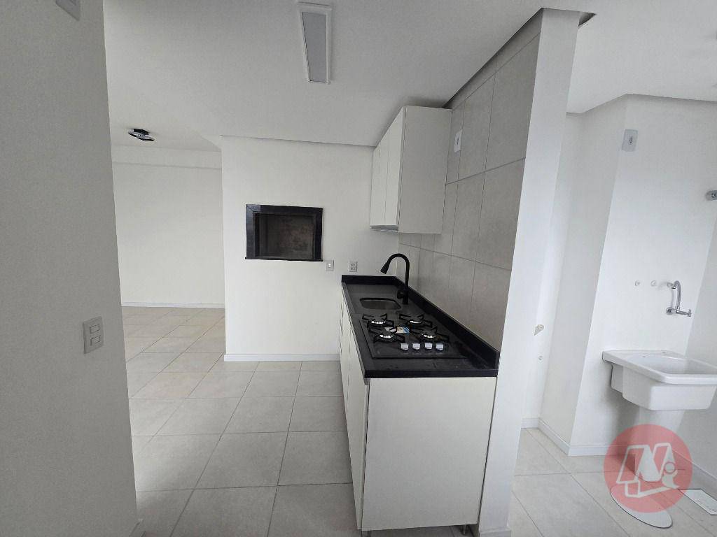 Apartamento para alugar com 3 quartos, 74m² - Foto 5