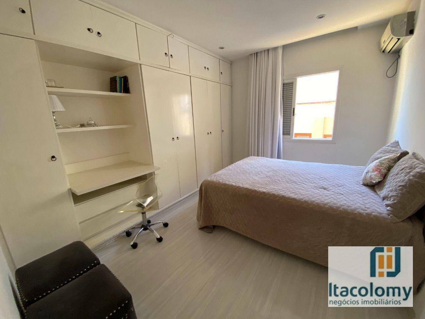 Casa de Condomínio à venda com 3 quartos, 375m² - Foto 25