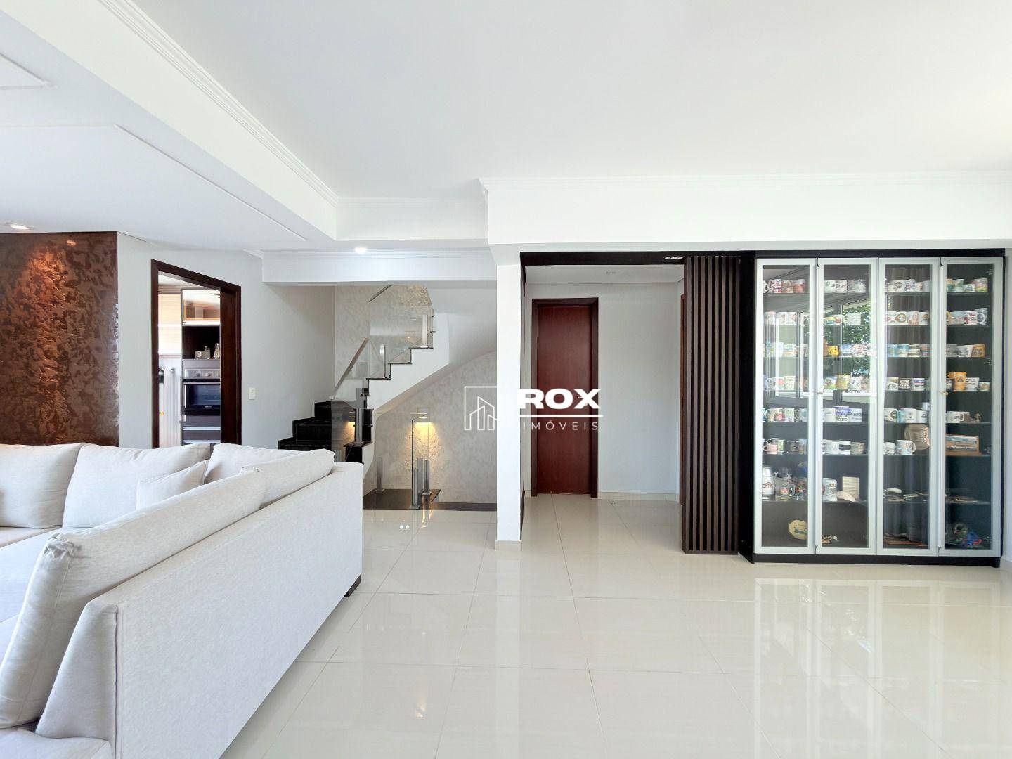 Sobrado, 3 quartos, 287 m² - Foto 4