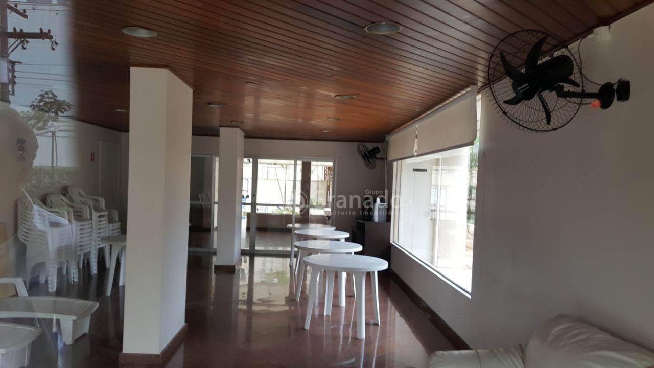 Apartamento à venda com 3 quartos, 75m² - Foto 4