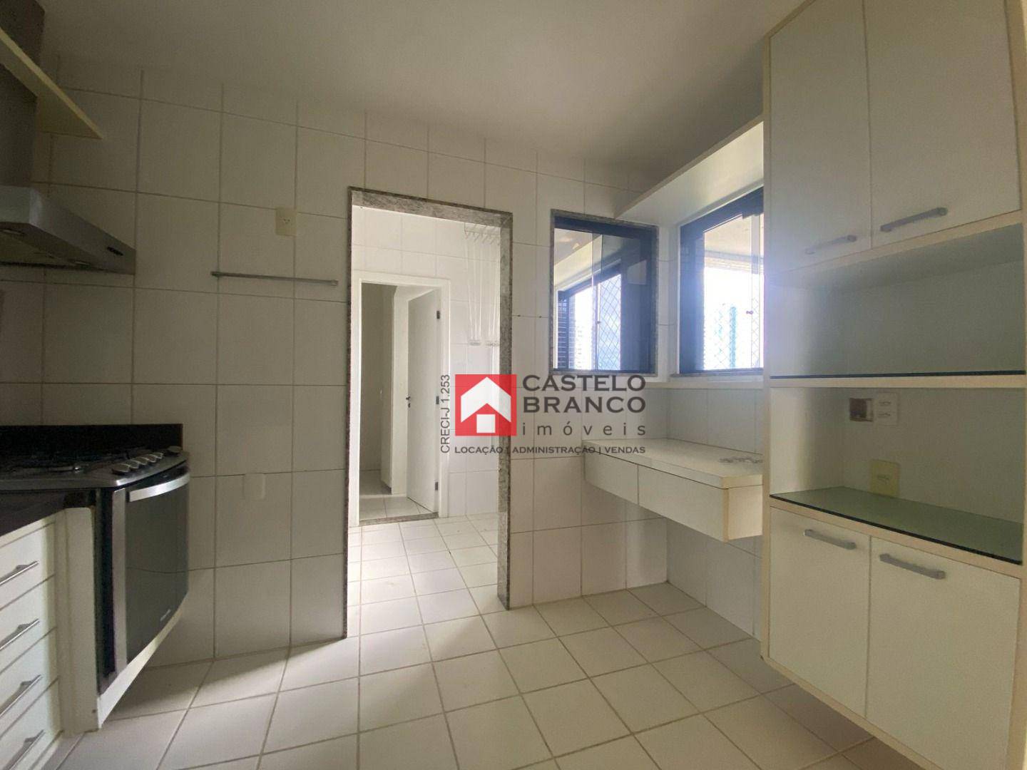 Apartamento à venda com 3 quartos, 130m² - Foto 24