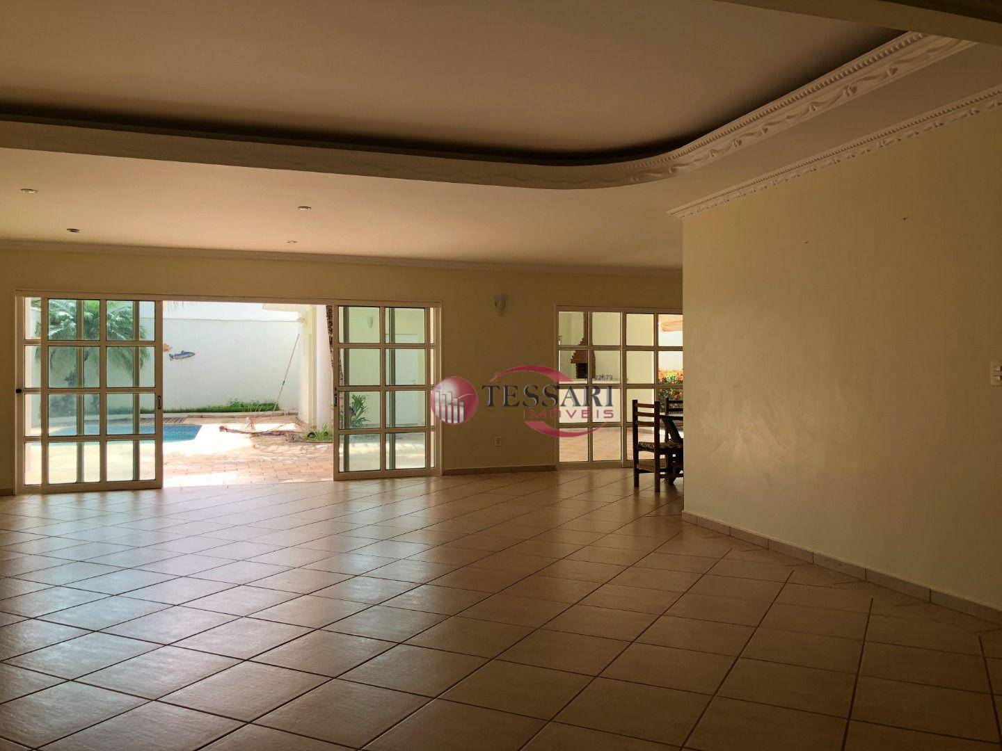 Casa para alugar com 4 quartos, 446m² - Foto 4