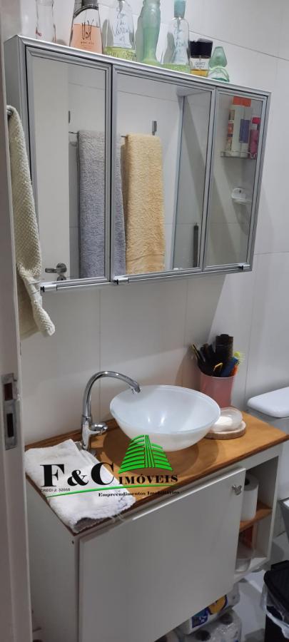 Apartamento à venda com 2 quartos, 65m² - Foto 27