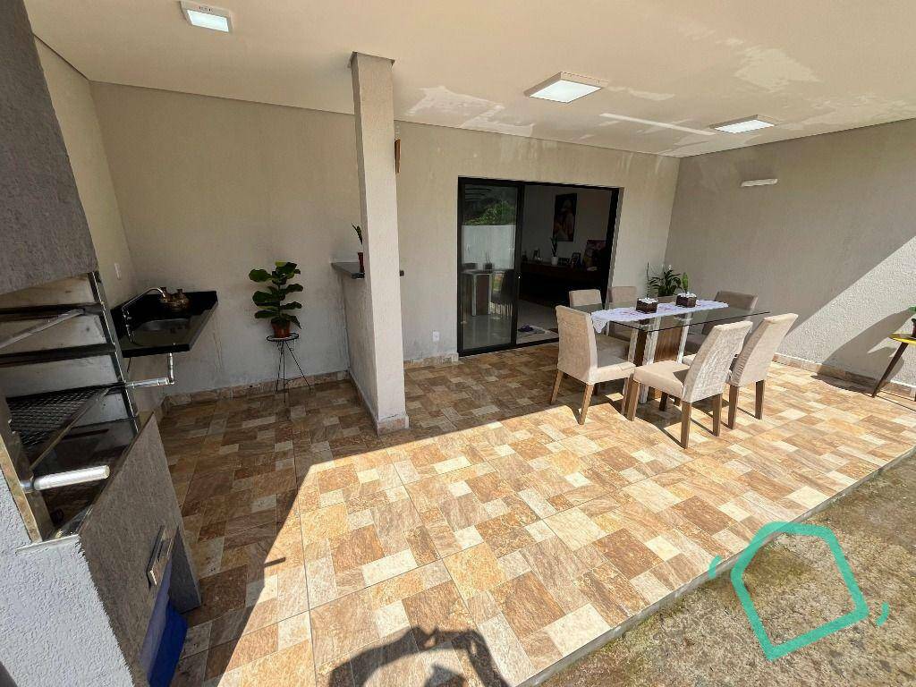 Casa de Condomínio à venda com 3 quartos, 242m² - Foto 26