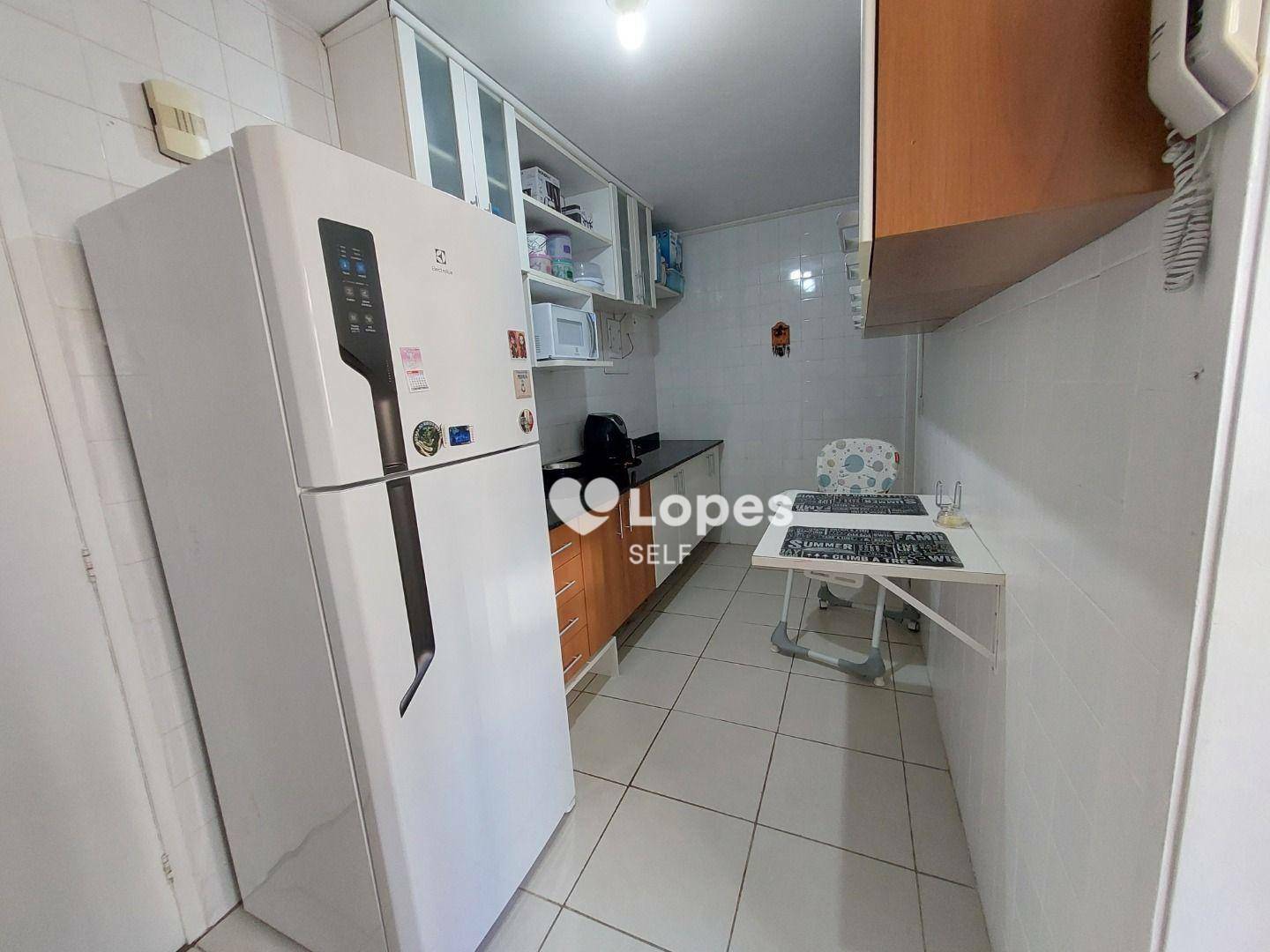 Apartamento à venda com 2 quartos, 65m² - Foto 9