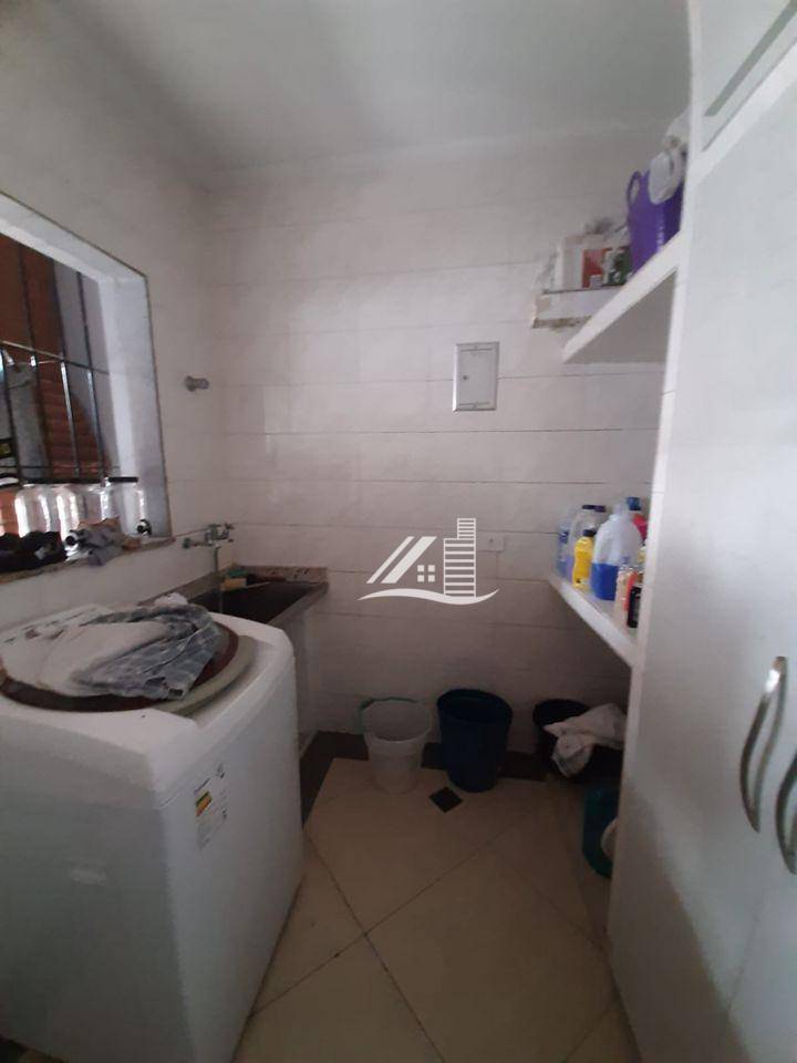 Sobrado à venda com 3 quartos, 212m² - Foto 15