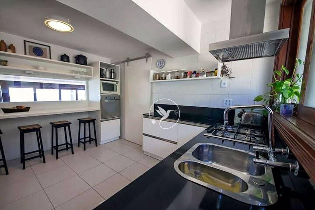 Casa de Condomínio à venda com 4 quartos, 300m² - Foto 22