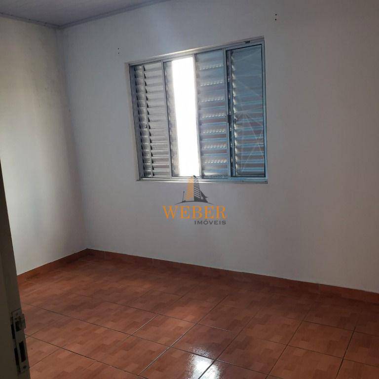 Casa à venda com 3 quartos, 200m² - Foto 8