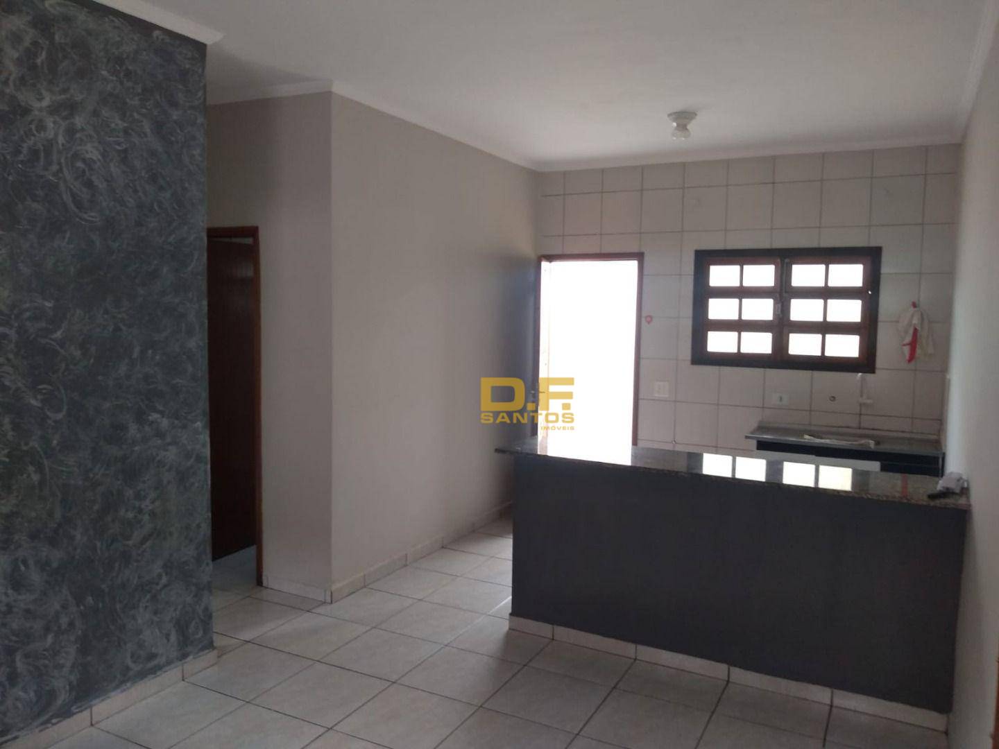 Casa à venda com 2 quartos, 47m² - Foto 3