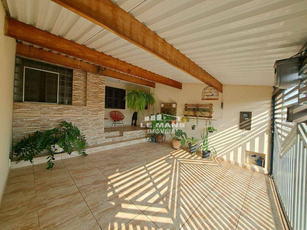 Casa, 3 quartos, 200 m² - Foto 1