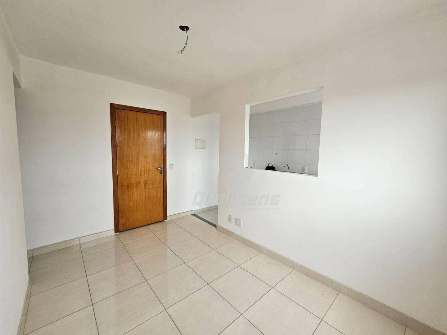 Apartamento à venda com 3 quartos, 50m² - Foto 2