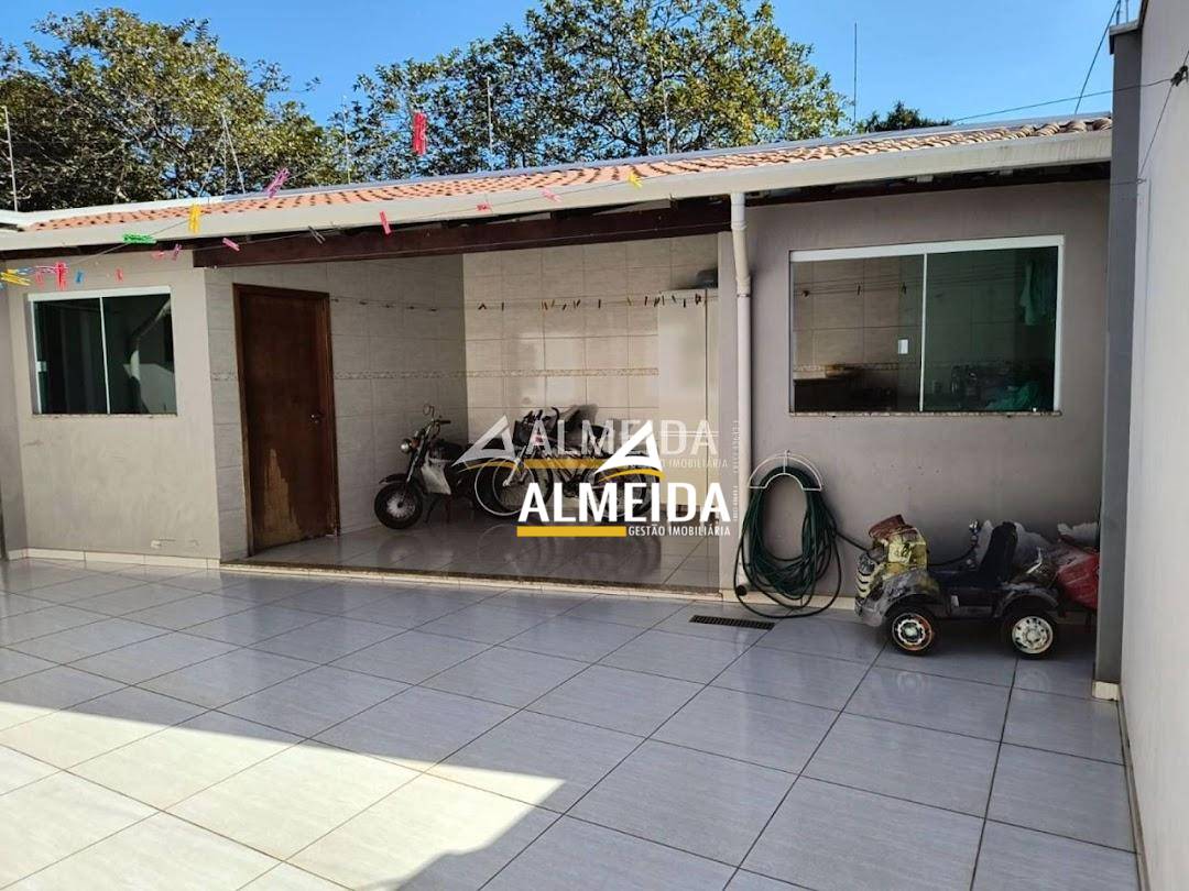 Casa, 3 quartos, 280 m² - Foto 1