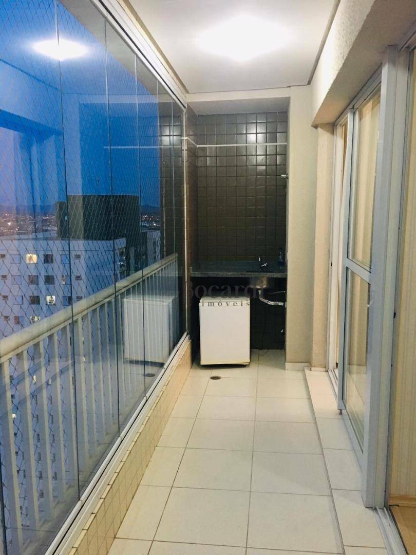 Apartamento à venda com 2 quartos, 68m² - Foto 3