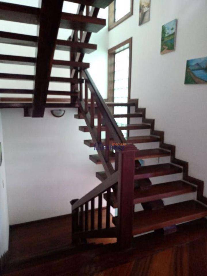 Casa à venda com 4 quartos, 360m² - Foto 26