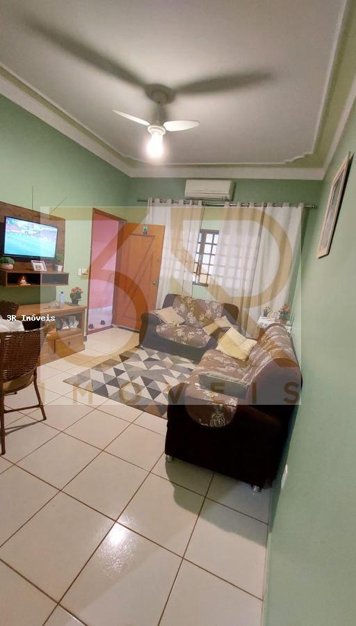 Casa à venda com 3 quartos, 108m² - Foto 8