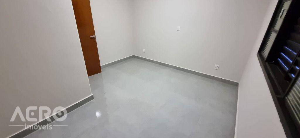 Casa à venda com 3 quartos, 145m² - Foto 14