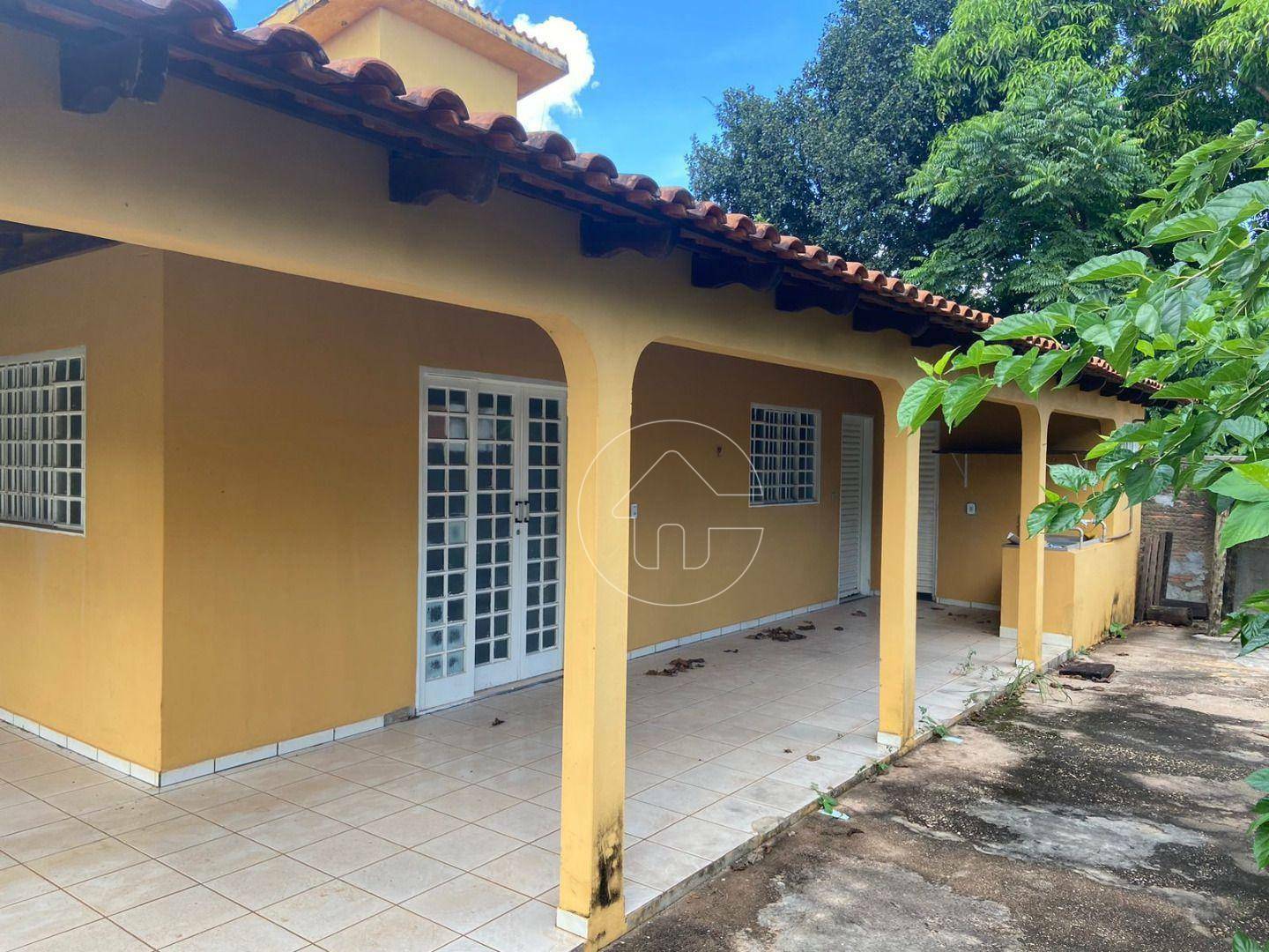 Casa à venda com 2 quartos, 90m² - Foto 3