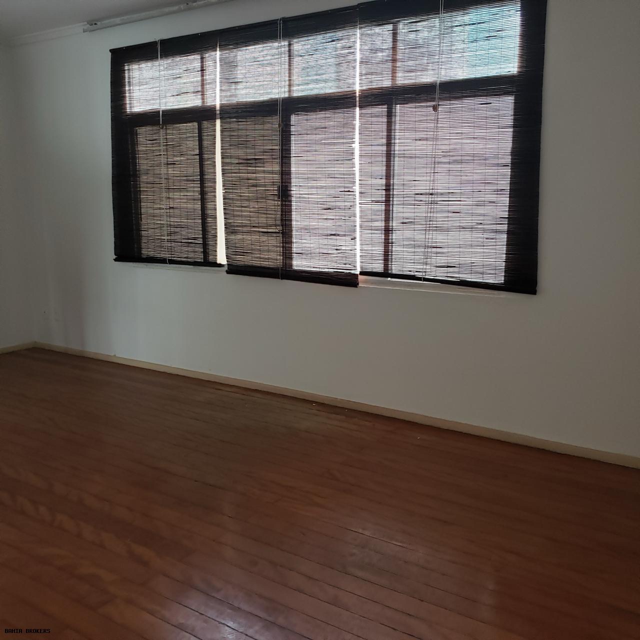 Apartamento à venda com 3 quartos, 103m² - Foto 2