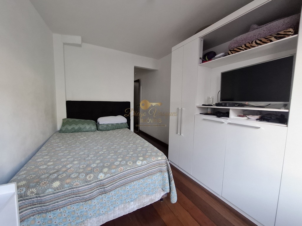 Casa à venda com 5 quartos, 296m² - Foto 26