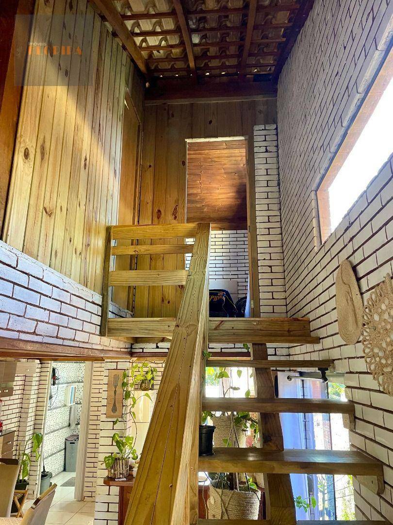 Casa à venda com 2 quartos, 40m² - Foto 9