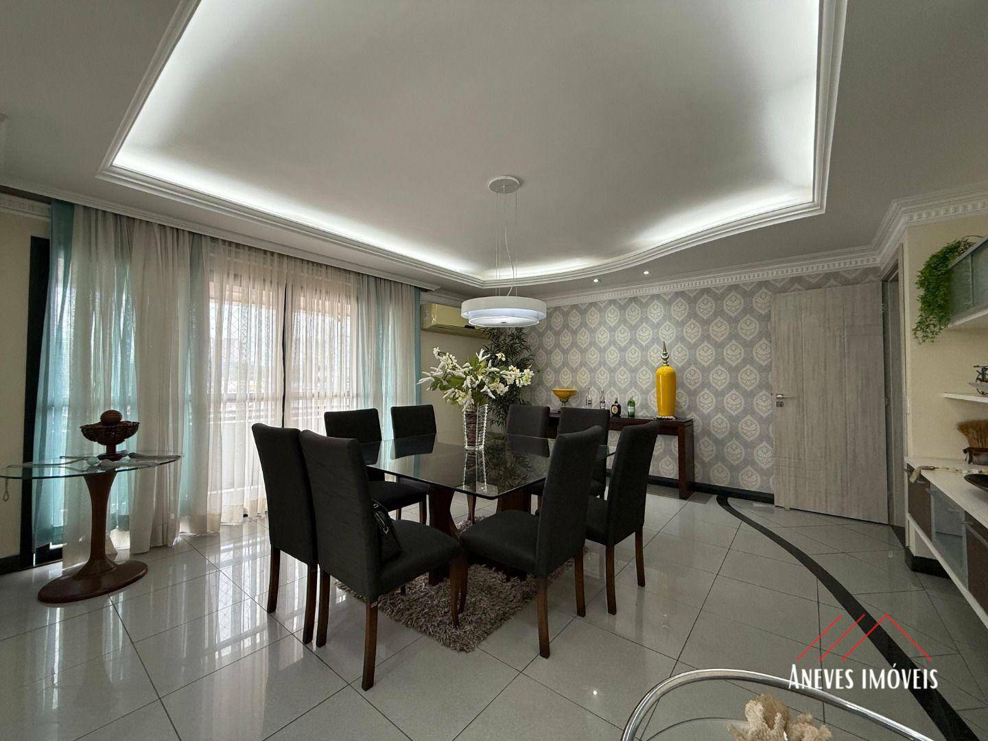 Apartamento à venda com 3 quartos, 221m² - Foto 18