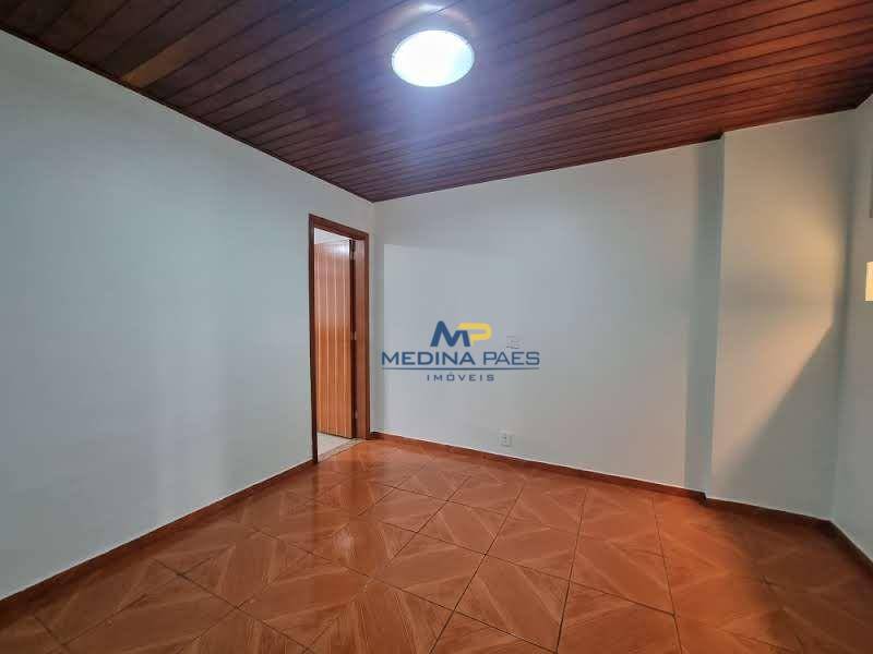 Apartamento à venda com 4 quartos, 230m² - Foto 2