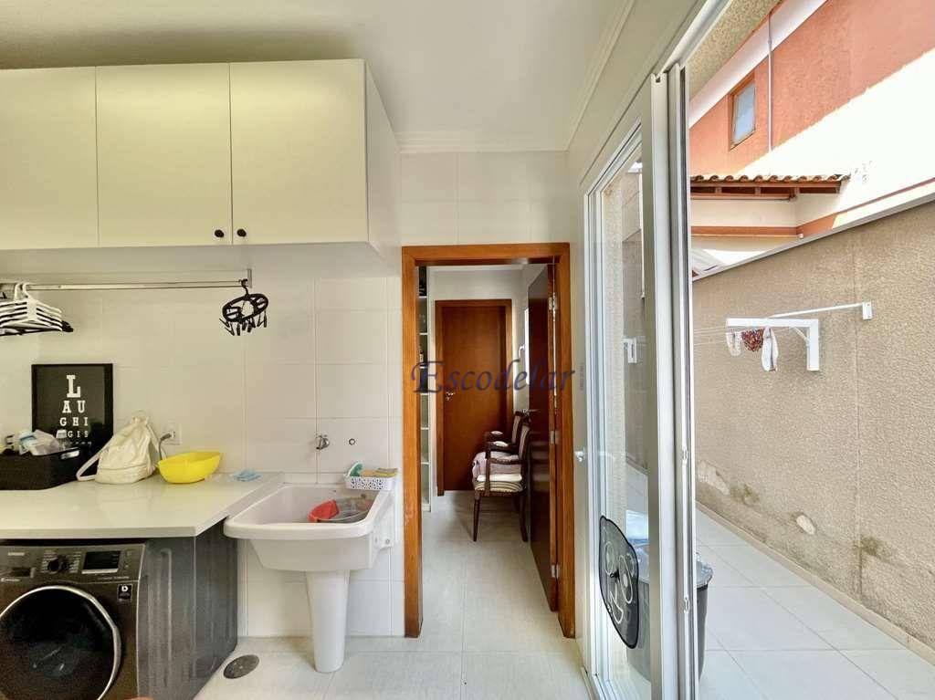 Sobrado à venda com 4 quartos, 358m² - Foto 47